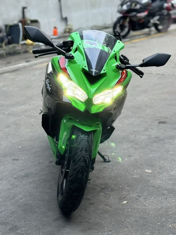 二手川崎ZX-4R