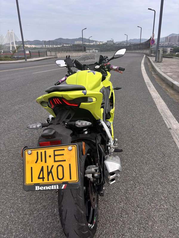 二手贝纳利龙卷风 Tornado 302R