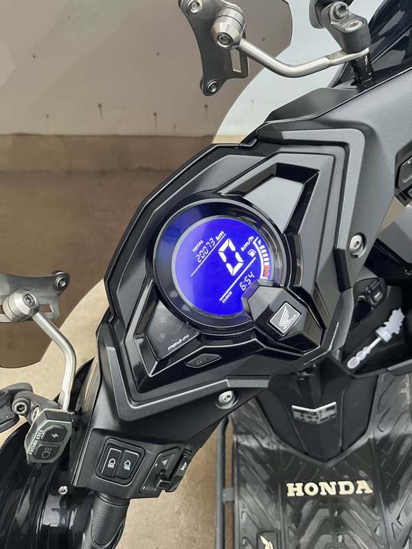 二手新大洲本田裂行 RX125Fi