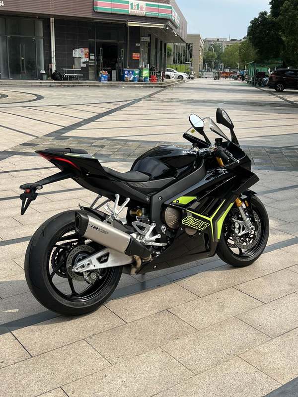 二手张雪机车820RR