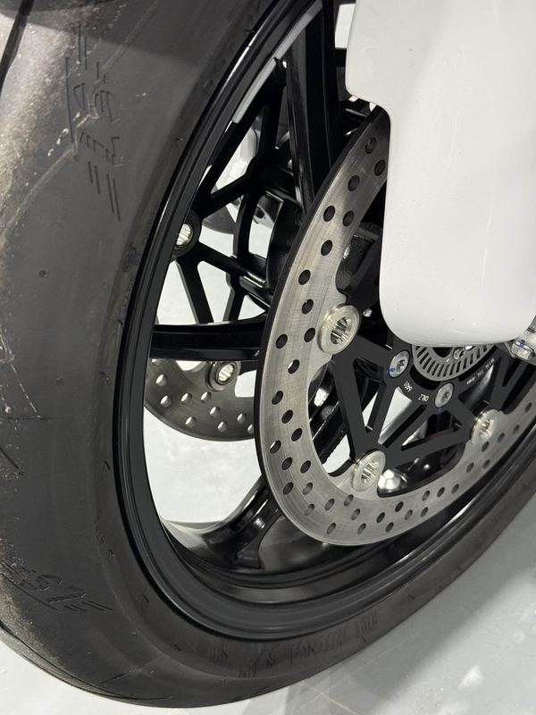 二手张雪机车820RR