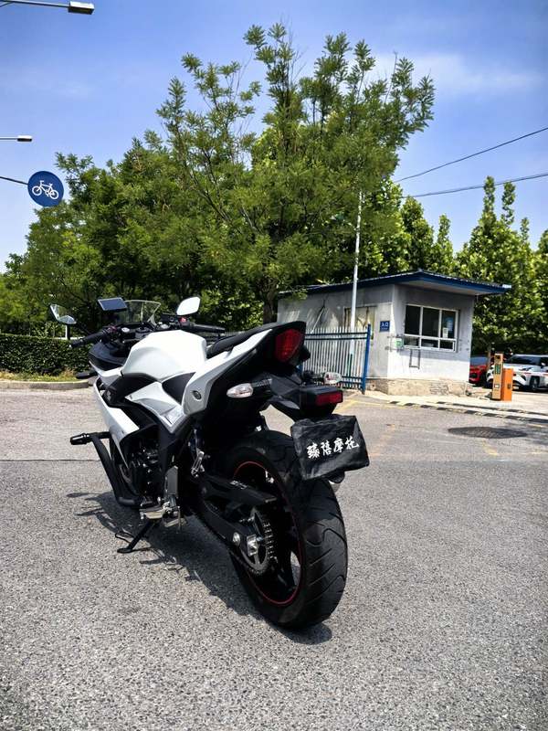 二手豪爵铃木GSX250R