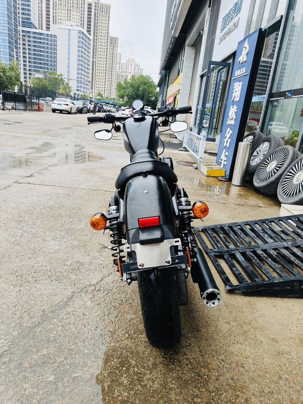 二手哈雷戴维森Iron883 硬汉
