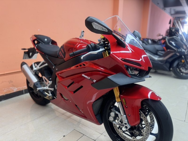 二手张雪机车820RR
