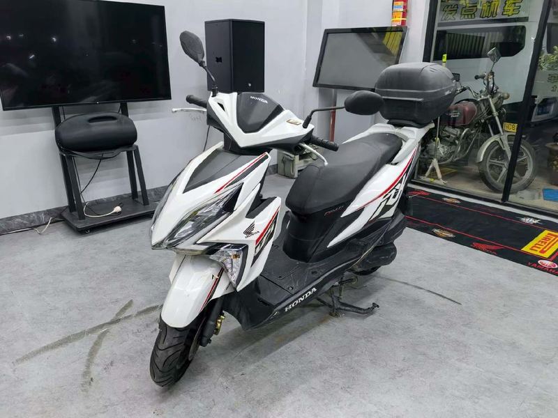 二手新大洲本田裂行 RX125Fi