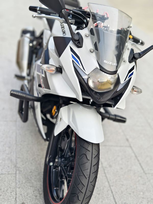 二手豪爵铃木GSX250R