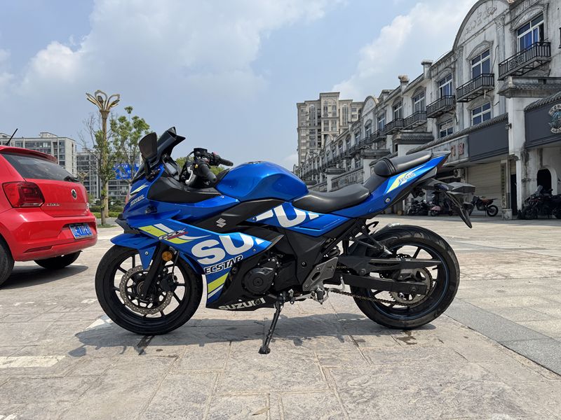 二手豪爵铃木GSX250R