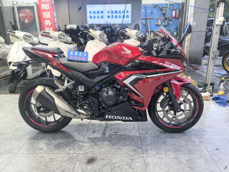 二手本田CBR400R