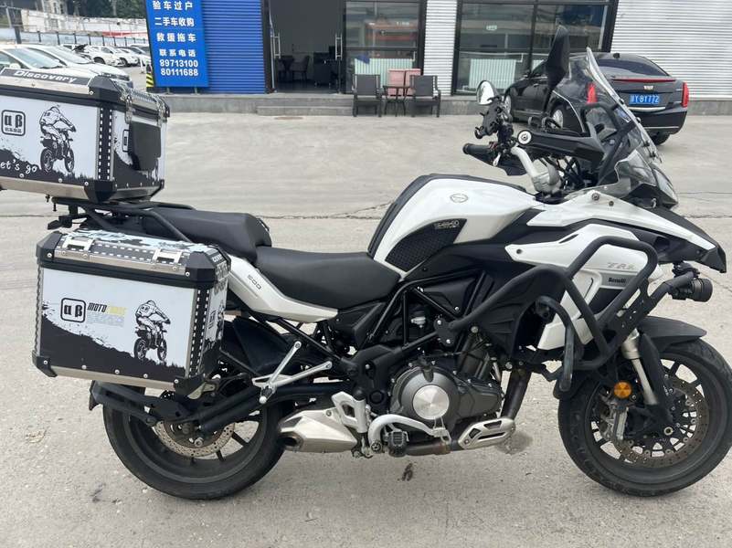 二手贝纳利金鹏 TRK502