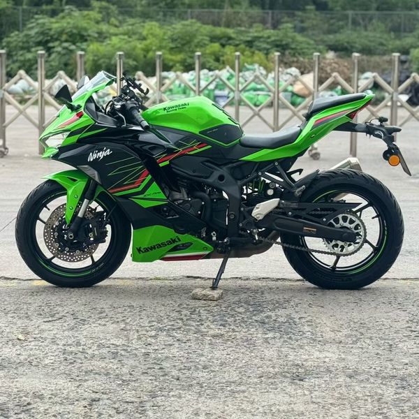 二手川崎ZX-4R