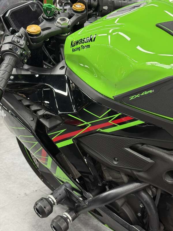 二手川崎ZX-4R