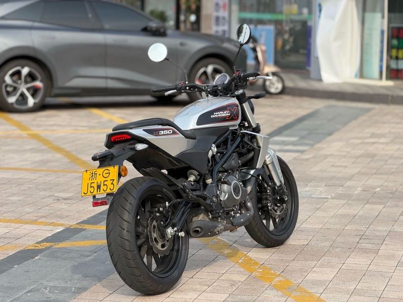 二手哈雷戴维森X 350