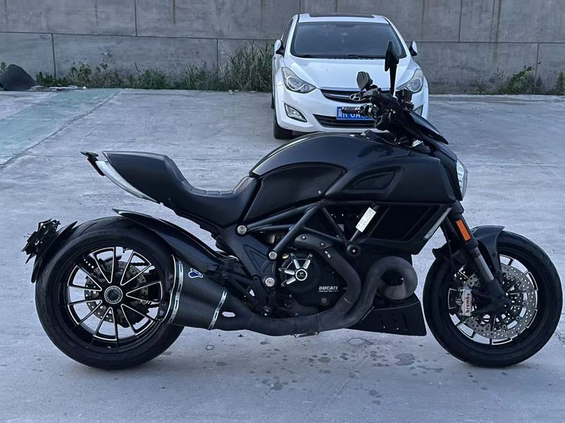 二手杜卡迪Diavel 