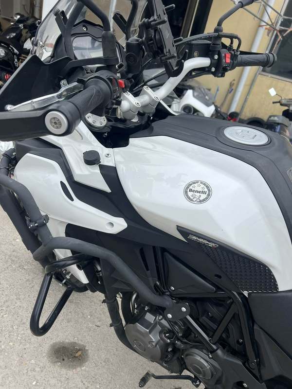 二手贝纳利金鹏 TRK502