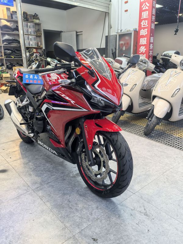 二手本田CBR400R