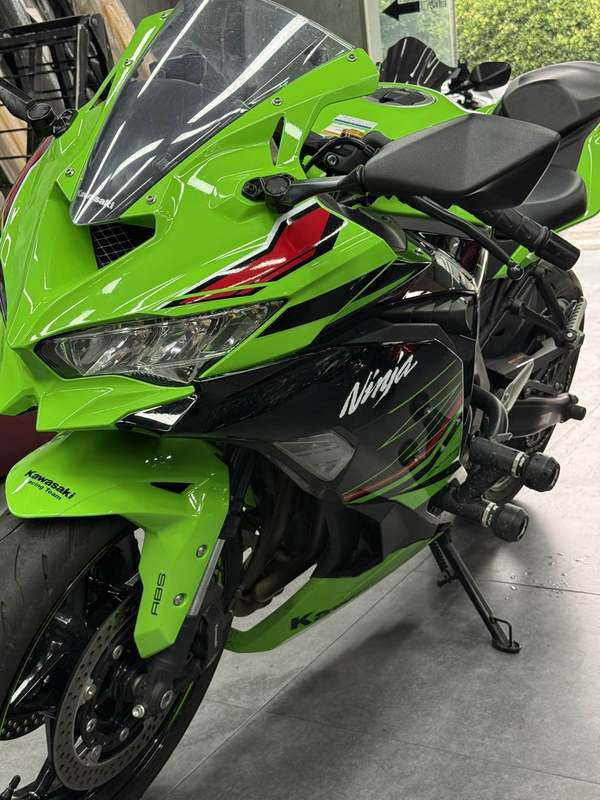 二手川崎ZX-4R