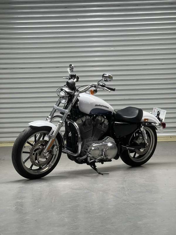 二手哈雷戴维森Iron883 硬汉