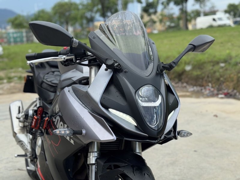 二手贝纳利龙卷风 Tornado 302R
