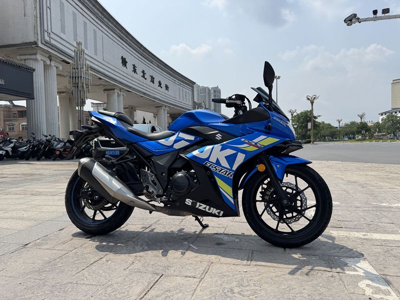 二手豪爵铃木GSX250R