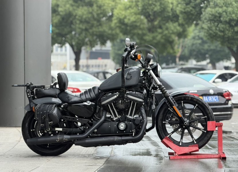 二手哈雷戴维森Iron883 硬汉