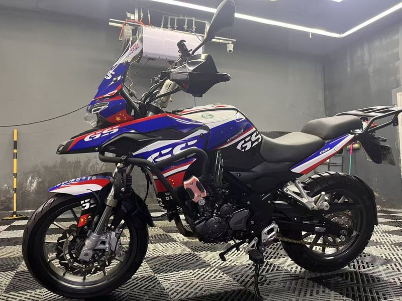 二手贝纳利金鹏 TRK251