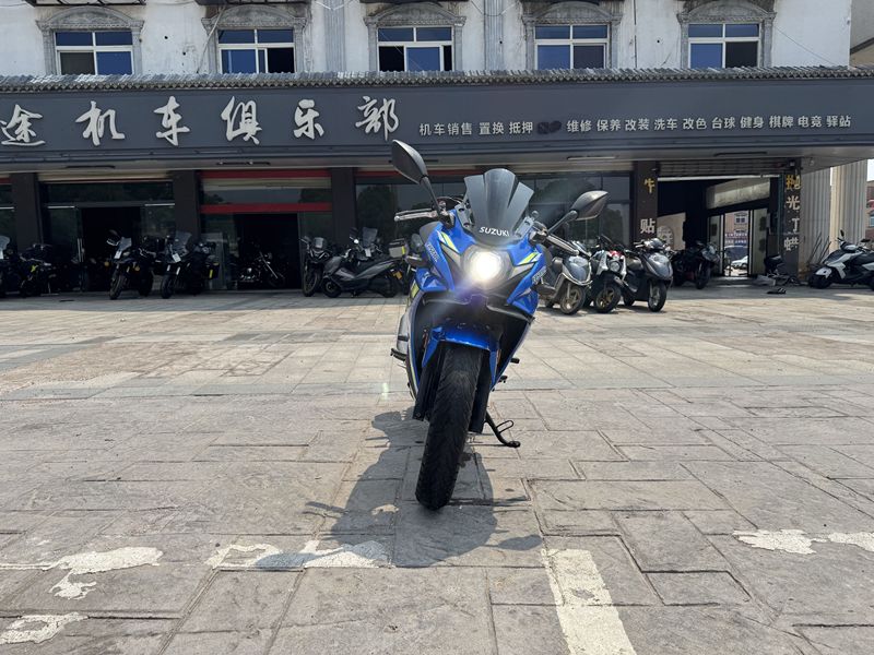 二手豪爵铃木GSX250R