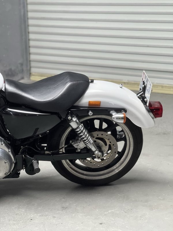 二手哈雷戴维森Iron883 硬汉