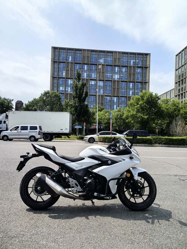 二手豪爵铃木GSX250R