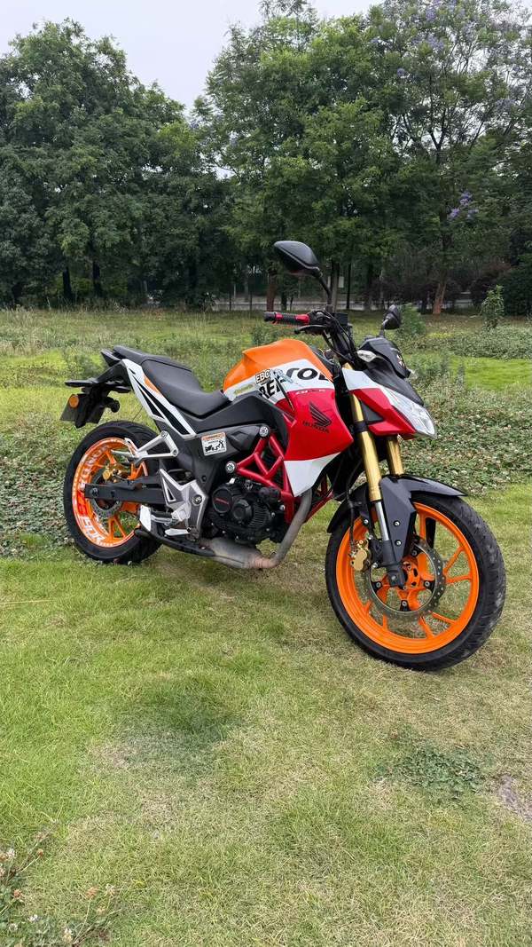 二手五羊本田CB190R 暴锋眼