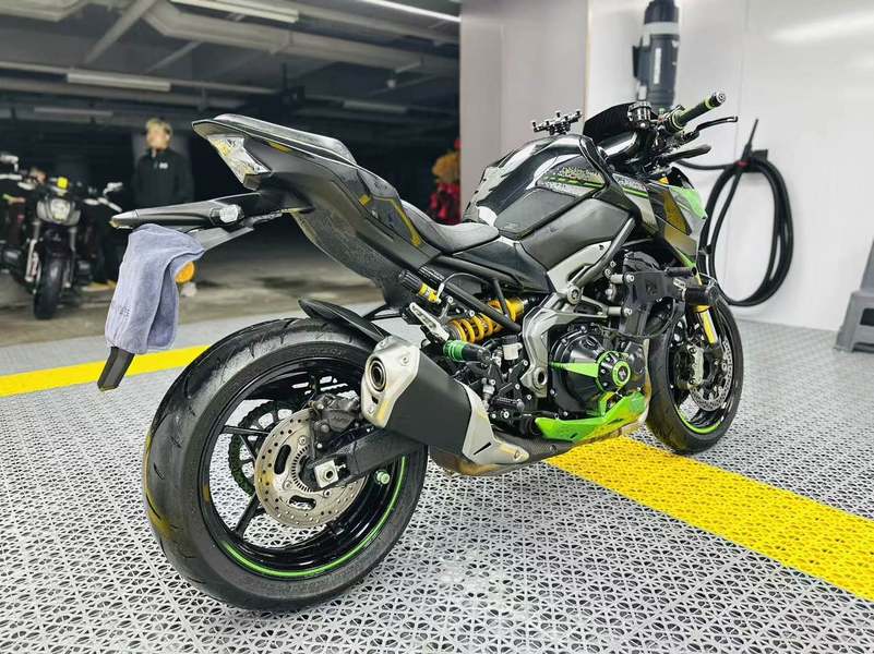 二手川崎Z900