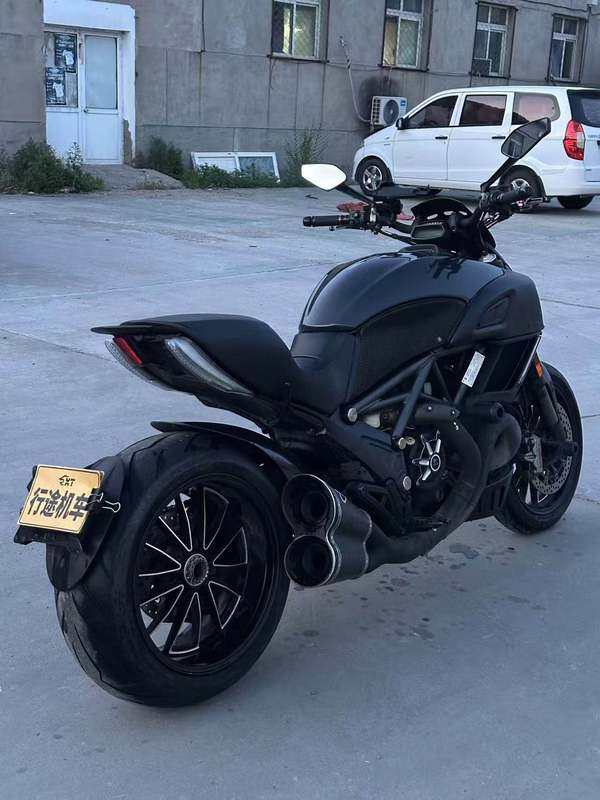 二手杜卡迪Diavel 