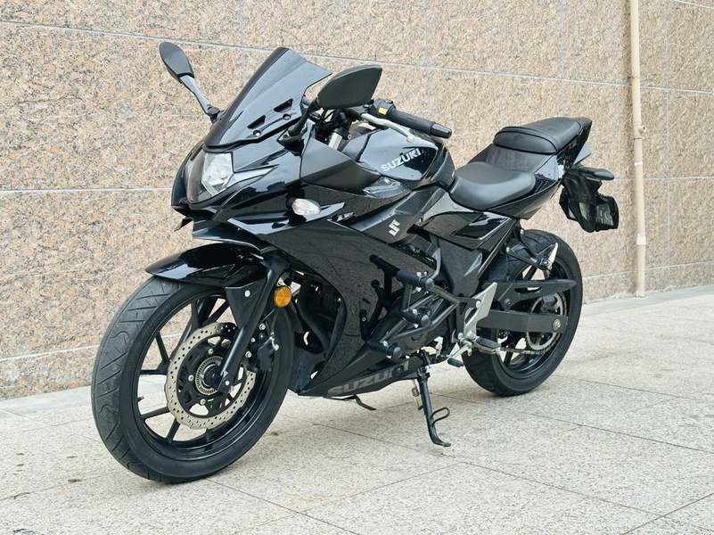 二手豪爵铃木GSX250R