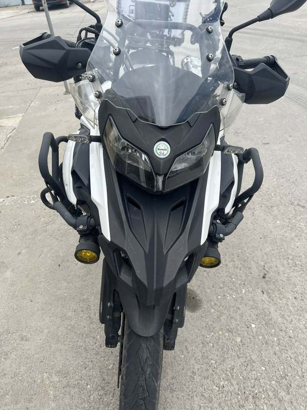 二手贝纳利金鹏 TRK502