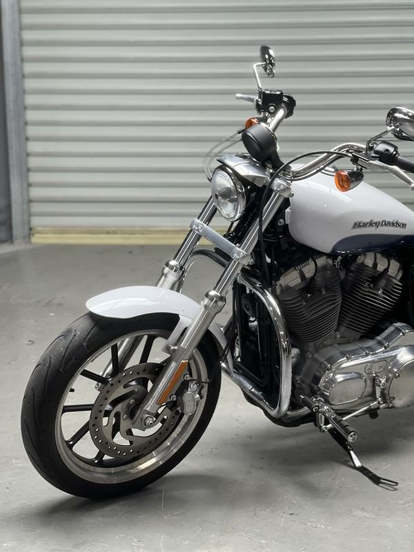 二手哈雷戴维森Iron883 硬汉