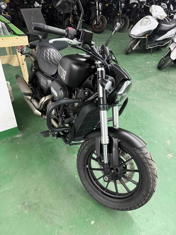 二手QJMOTOR闪300
