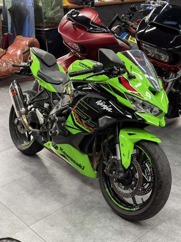 二手川崎ZX-4R
