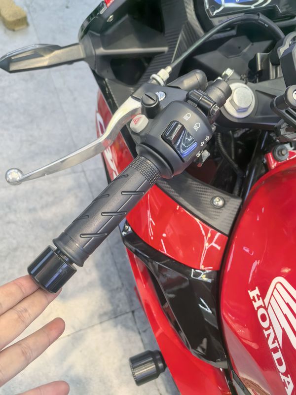 二手本田CBR400R