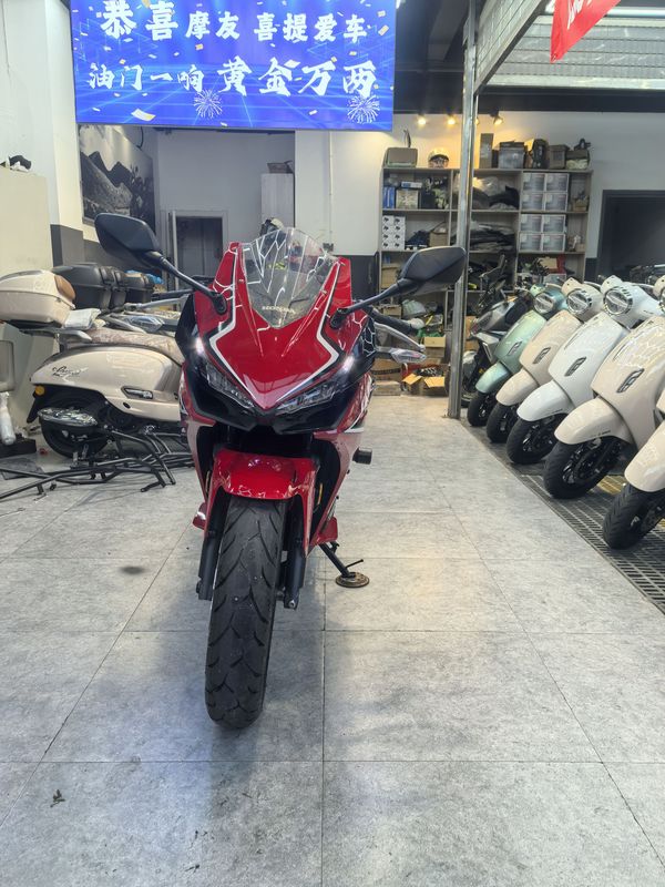 二手本田CBR400R