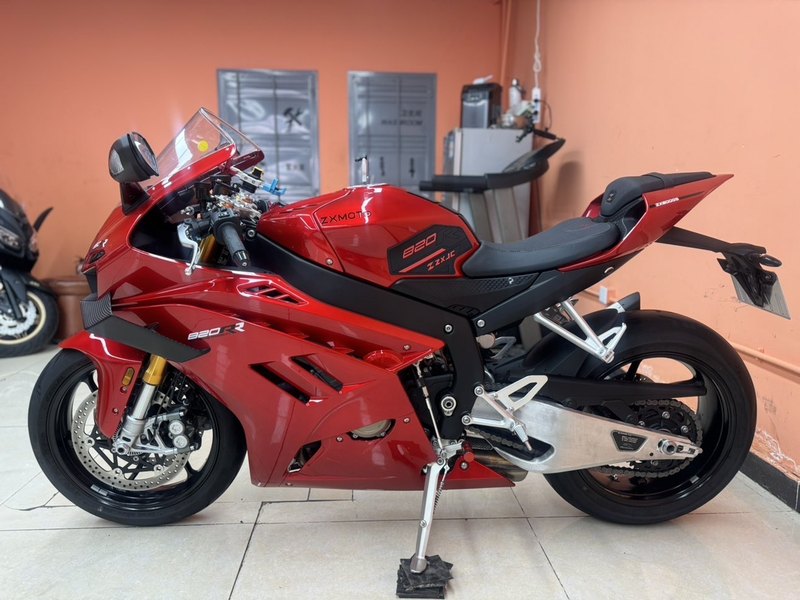 二手张雪机车820RR