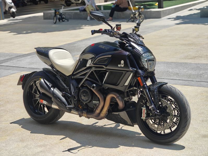 二手杜卡迪Diavel Strada