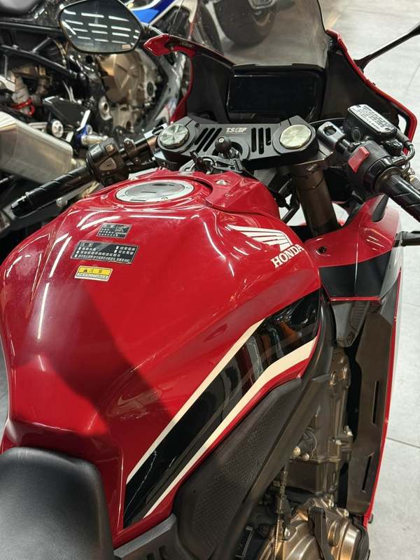 二手本田CBR650R