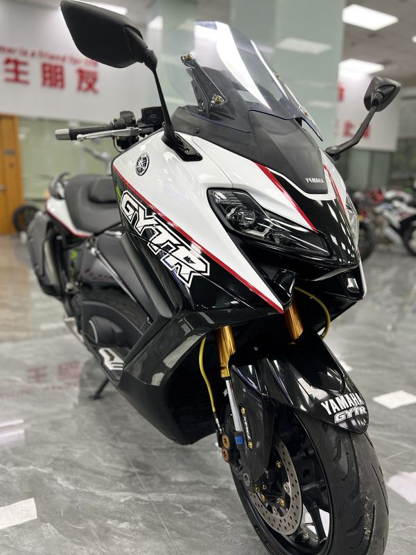 二手雅马哈TMAX