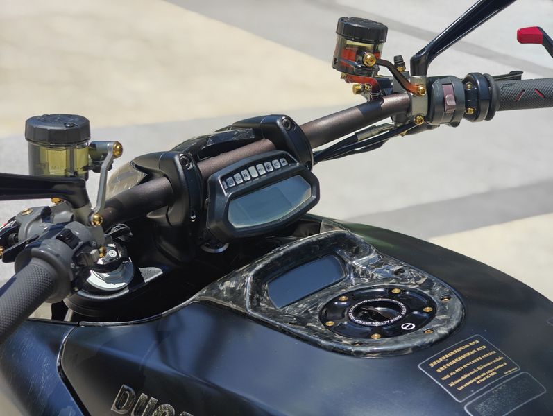 二手杜卡迪Diavel Strada