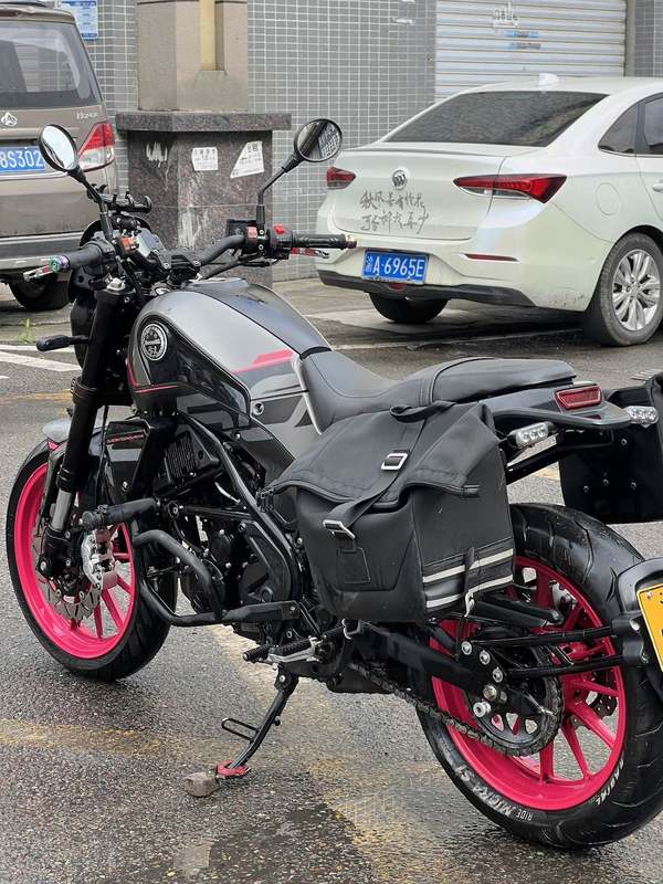 二手贝纳利幼狮 Leoncino 250