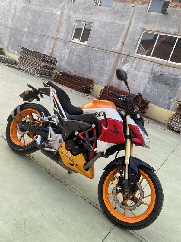 二手五羊本田CB190R 暴锋眼
