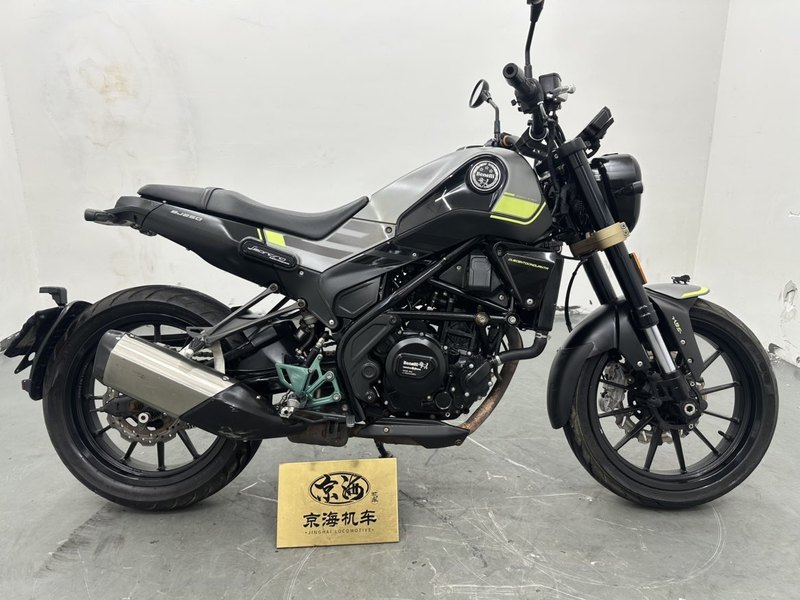 二手贝纳利幼狮 Leoncino 250