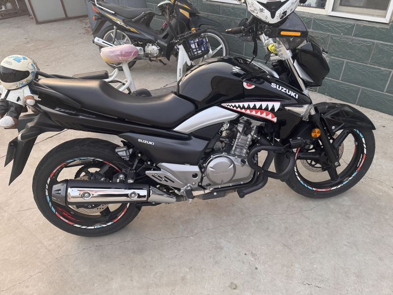 二手豪爵铃木骊驰 GW250