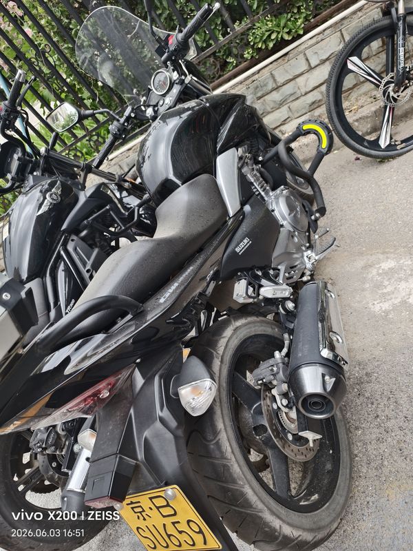 二手豪爵铃木骊驰 GW250