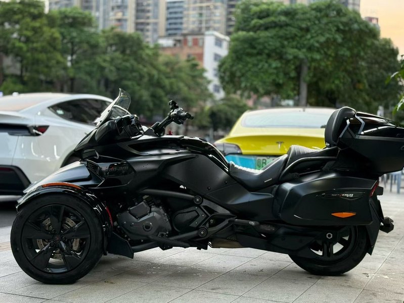 二手庞巴迪Spyder F3 