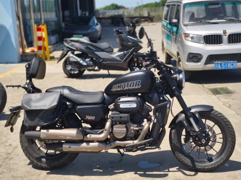 二手QJMOTOR闪300